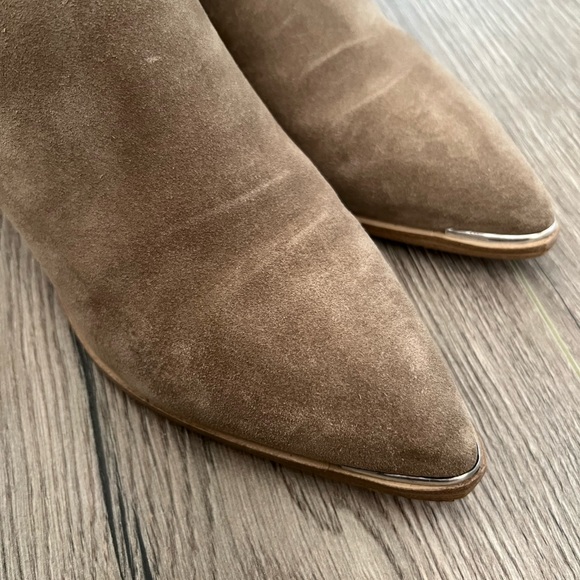 MARC FISHER BOOTIES - Picture 4 of 6